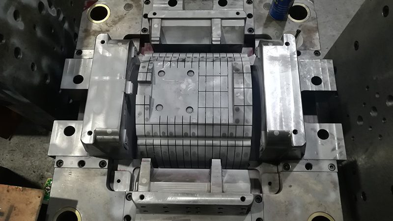 压铸模具保养记录表：如何构建有效的模具维护体系**