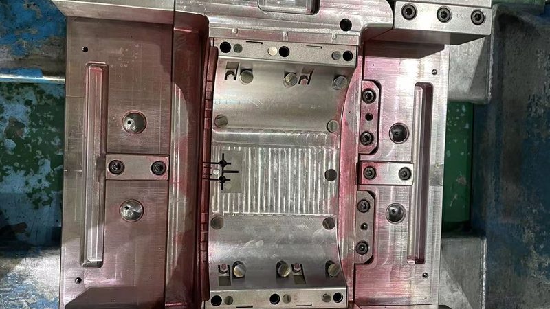 模具配件加盟代理：揭秘费用构成与选择要点